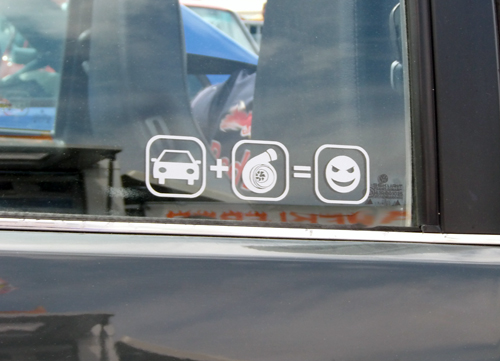 1 x 2 Plott Aufkleber Auto Turbo Smiley Tuning Sticker